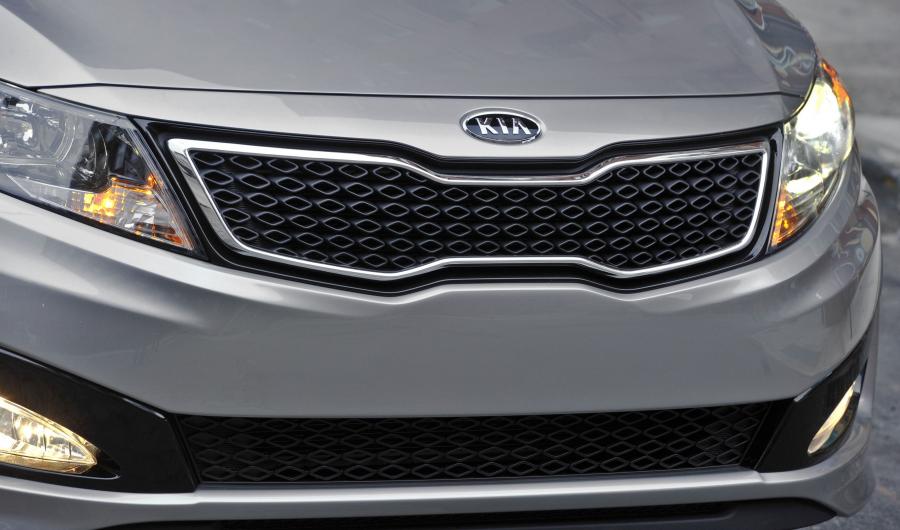  Kia Optima 2011 года  (фото 51 из 69)